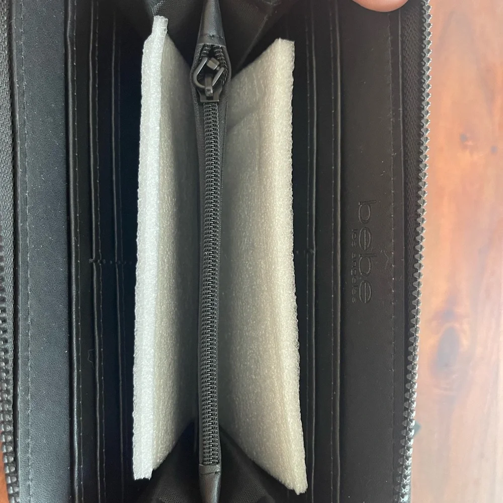 BeBe Wallet - Picture 4 of 6